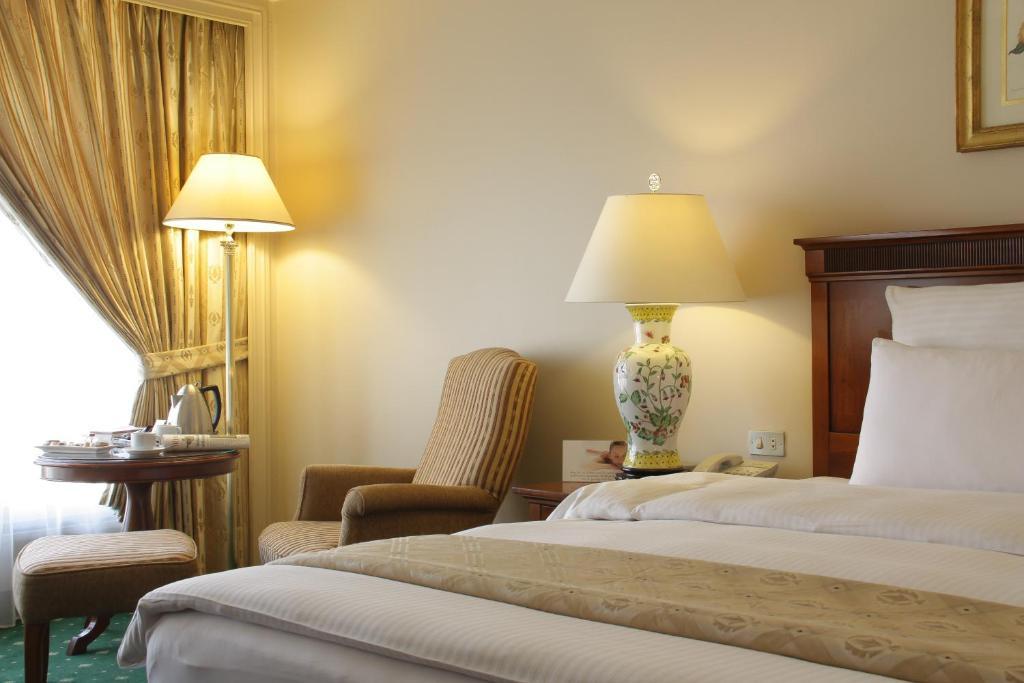 Regency Palace Амман Номер фото A room at the hotel